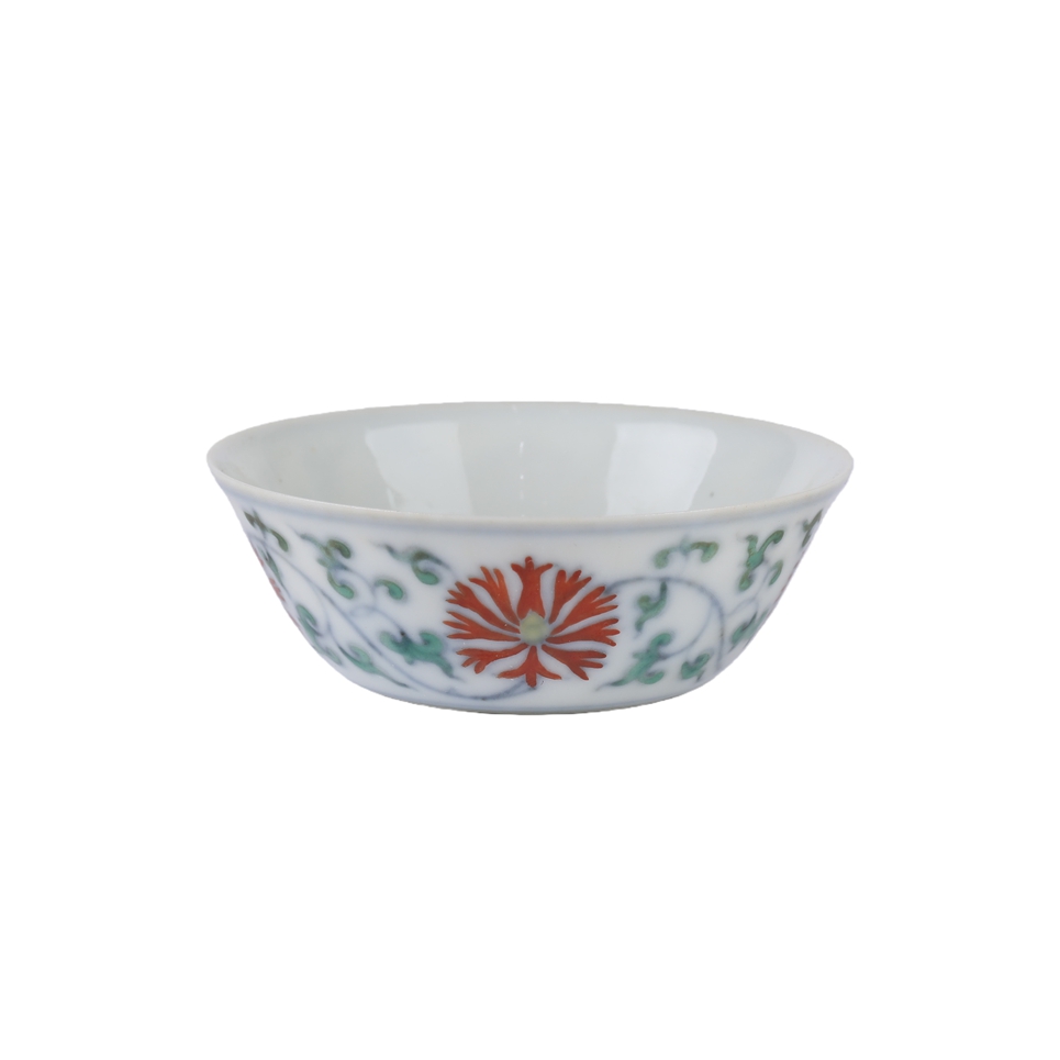 01147 Chinese Doucai Glazed Flower patterned Porcelain Cup