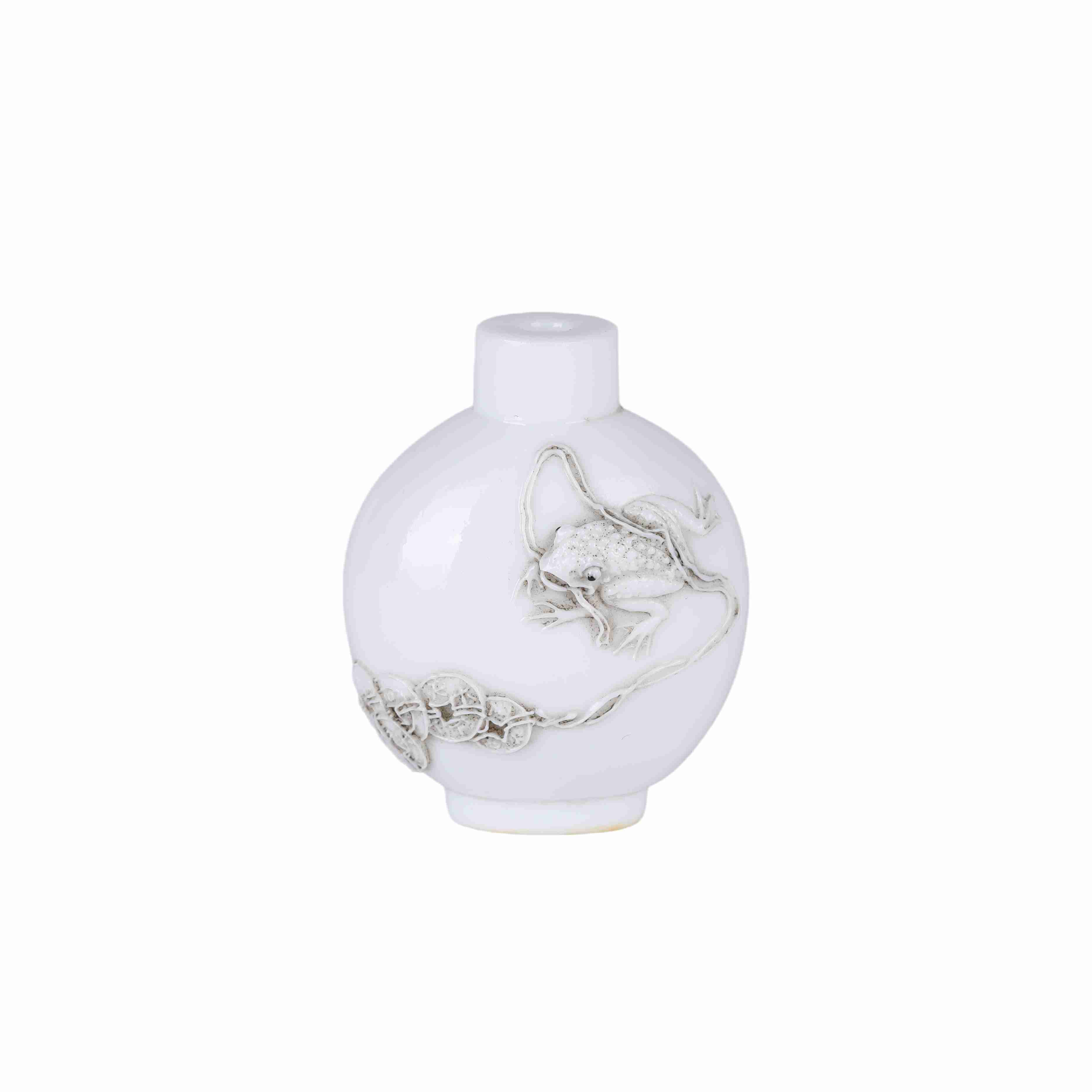 14 Wang Binrong, porcelain carved snuff bottle