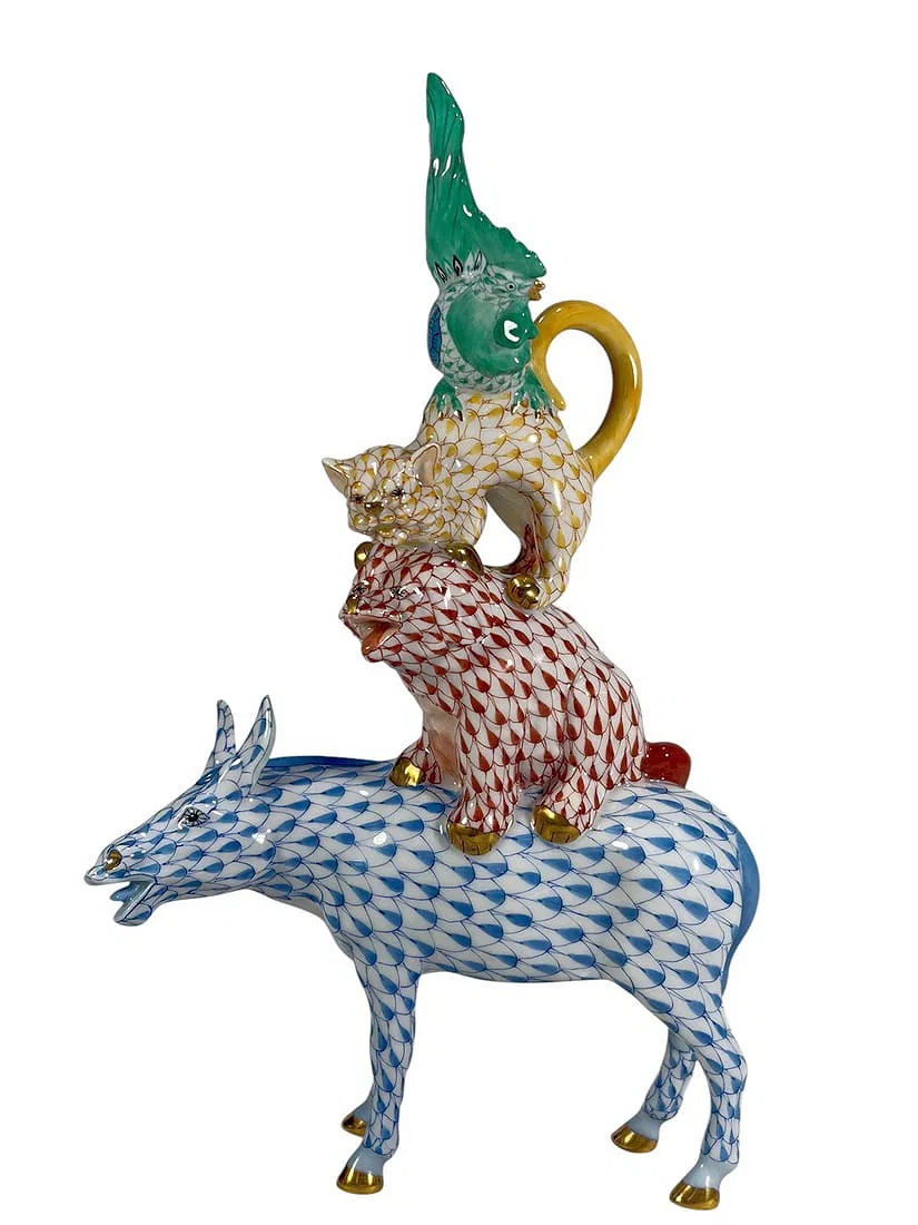 32  Colored porcelain animals