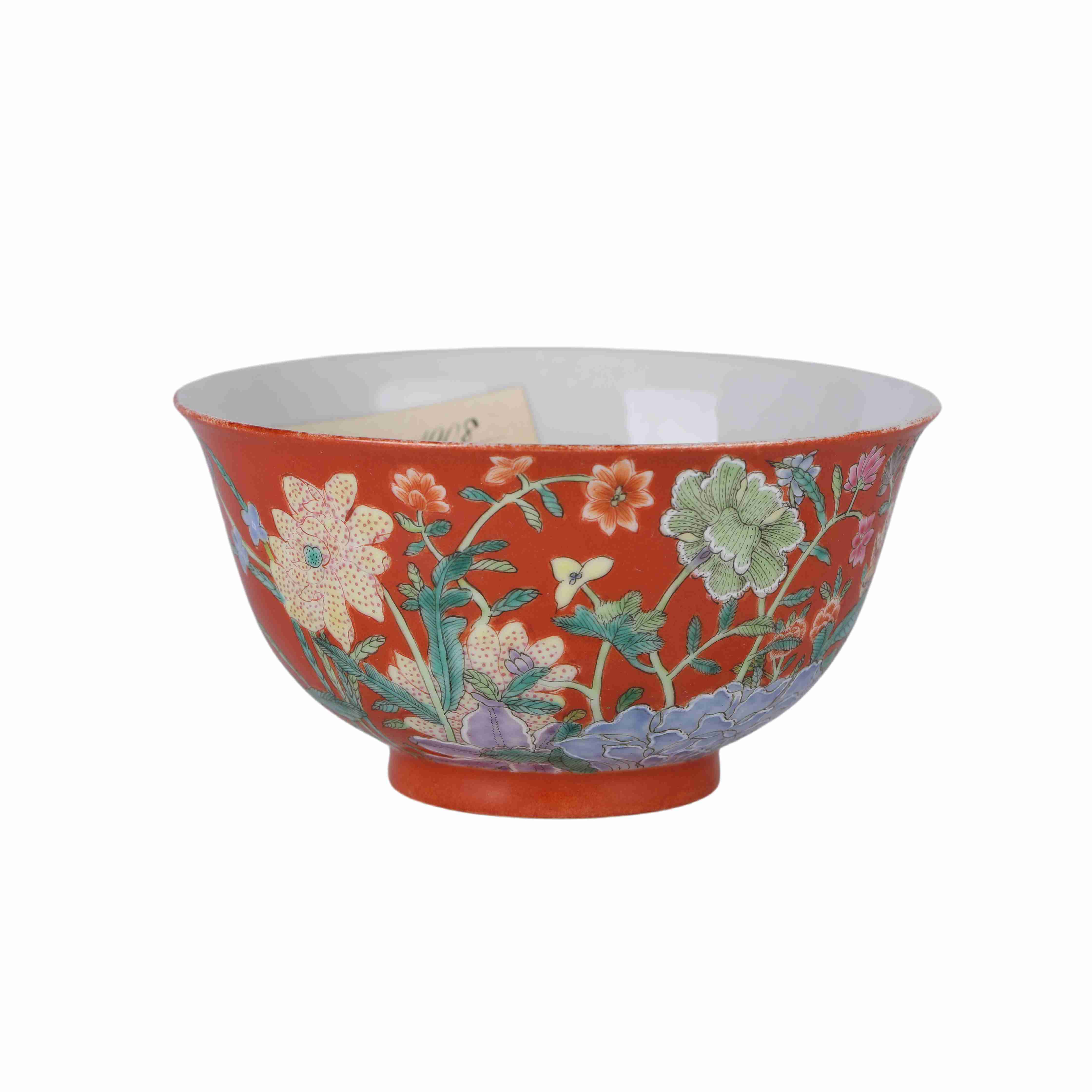 47 Chinese coral red floral patterned porcelain bowl, 17th